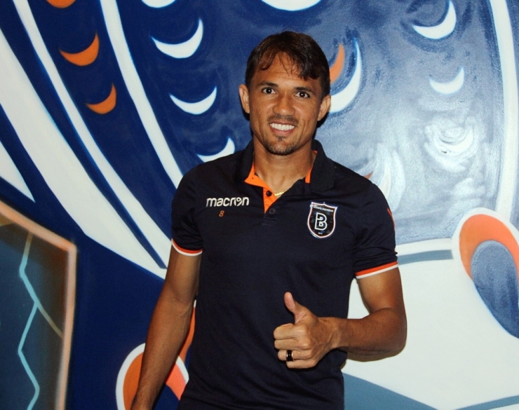 Mossoro: "Buradan Şampiyonlukla Ayrılmak İstiyorum"