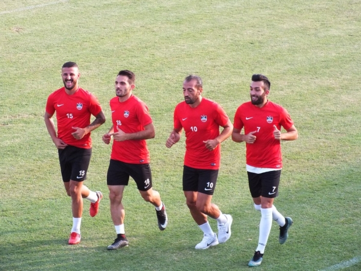 Diyarbekirspor’da Umut Dilek Sorunu Çözüldü