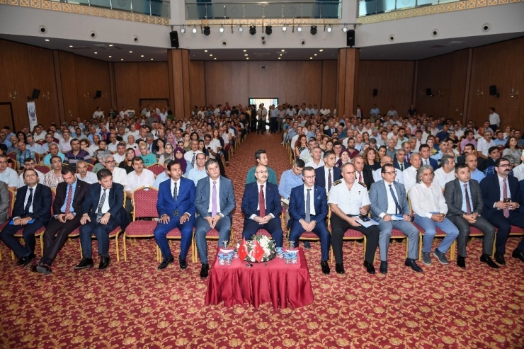 Vali Demirtaş: "Yeni Eğitim Ve Öğretim Yılının Huzurlu Geçmesi İçin Çalışacağız"