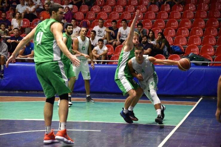 Manisa Büyükşehir’in Dev Adamları Şampiyon Oldu