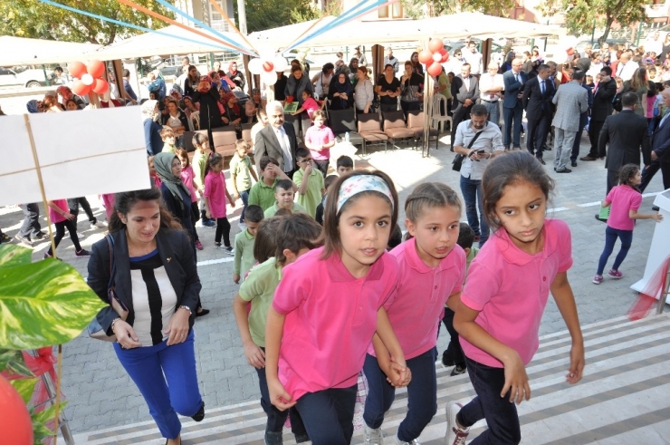 Isparta’da 81 Bin 607 Öğrenci Ders Başı Yaptı