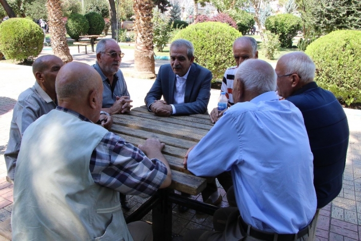 Demirkol, Pazar Mesaisini Vatandaşlarla Geçirdi