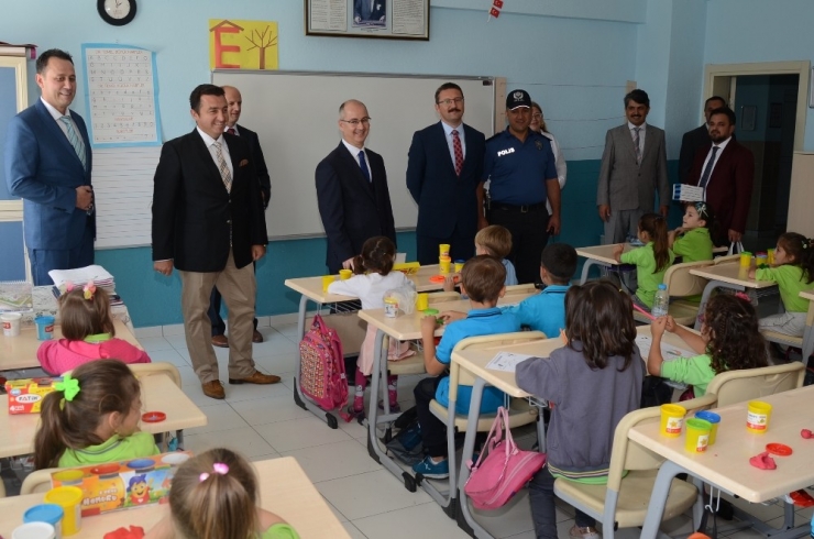 Bozüyük’te 14 Bin Öğrenci İçin Ders Zili Çaldı