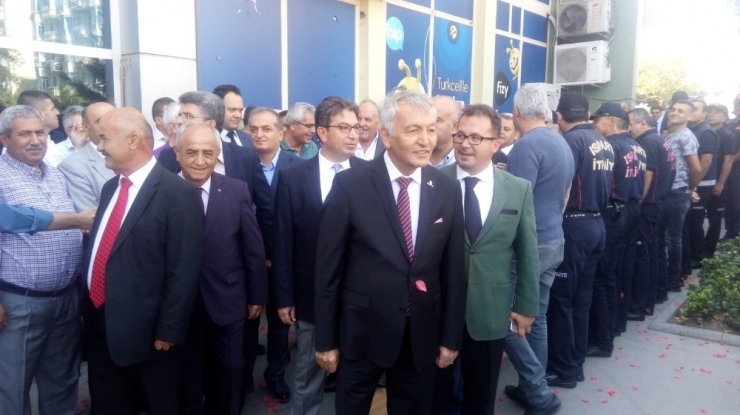 Mhp’li Başkan Ve Başkan Adayı Günaydın’a Coşkulu Karşılama