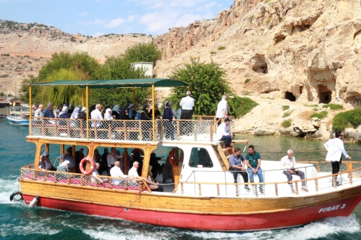 Yaşlılara Halfeti Gezisi Düzenlendi