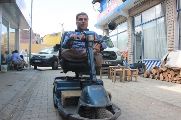 Bir Aylıktı 878 Kişinin Öldüğü Depremden Kurtuldu, Yaşama Tutunmayı Bırakmadı