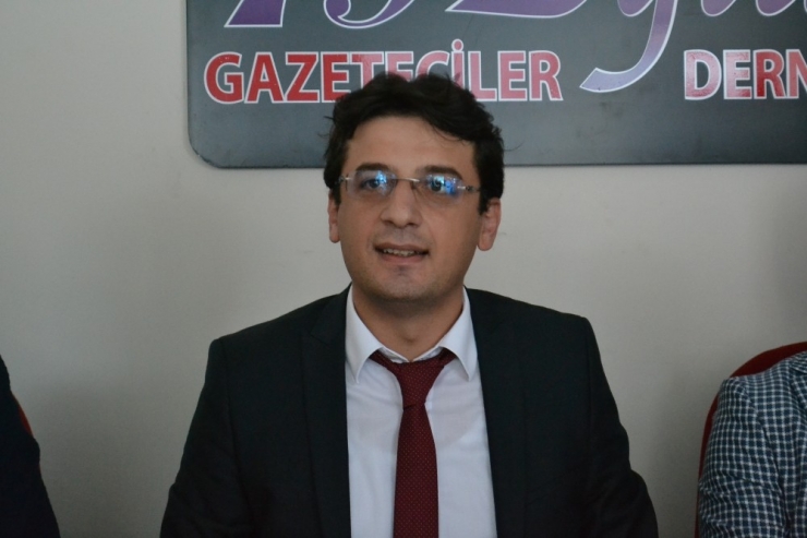 Chp’li Emre: "Fındık 3 Dolar Olmalı”