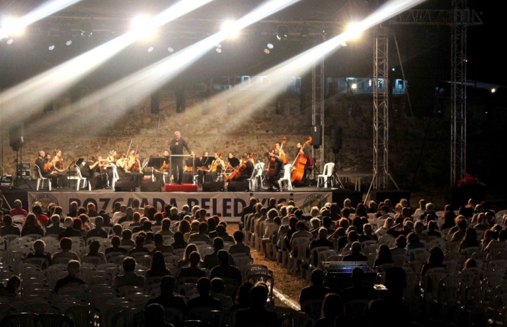 Bozcaada’da Koda Rüzgarı