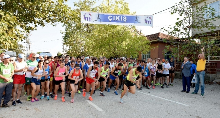 Suuçtu’dantümbüldek’e Zorlu Koşu