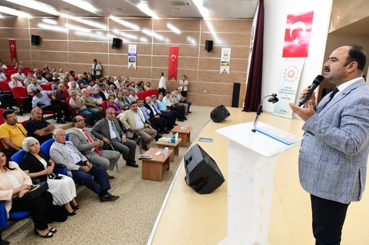 Çiftçi, Yazarlarla Buluştu