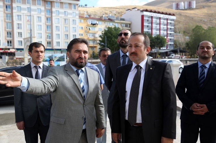 Vali Pehlivan İl Müftülüğünü Ziyaret Etti