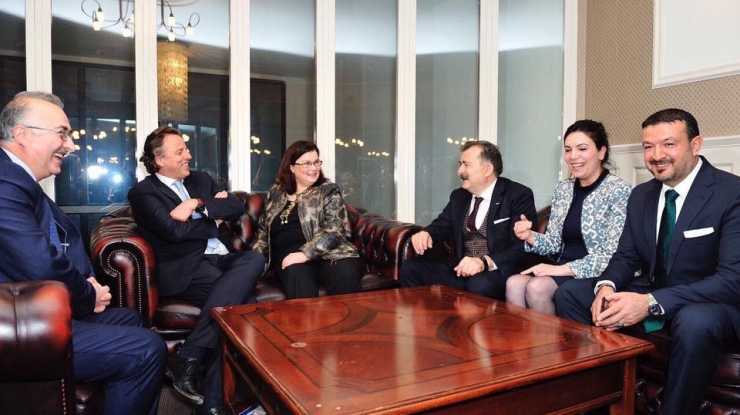 İşadamı Turgut Torunogulları’ndan Hollanda Dışişleri Bakanına Ziyaret