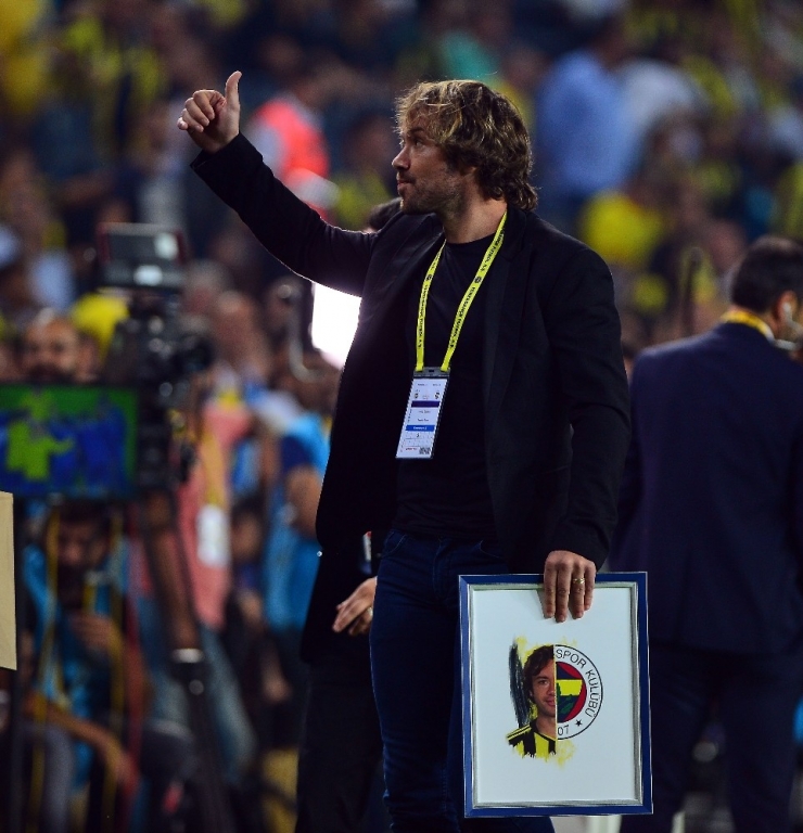 Appiah Ve Lugano Kadıköy’de