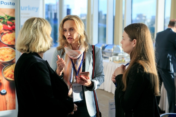 İhracatçılar Rusya’da Türk Lezzetlerini Tanıttı