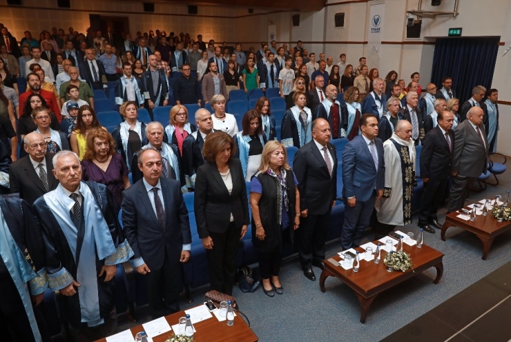 Yaşar’dan 18’inci Akademik Yıla ’Merhaba’