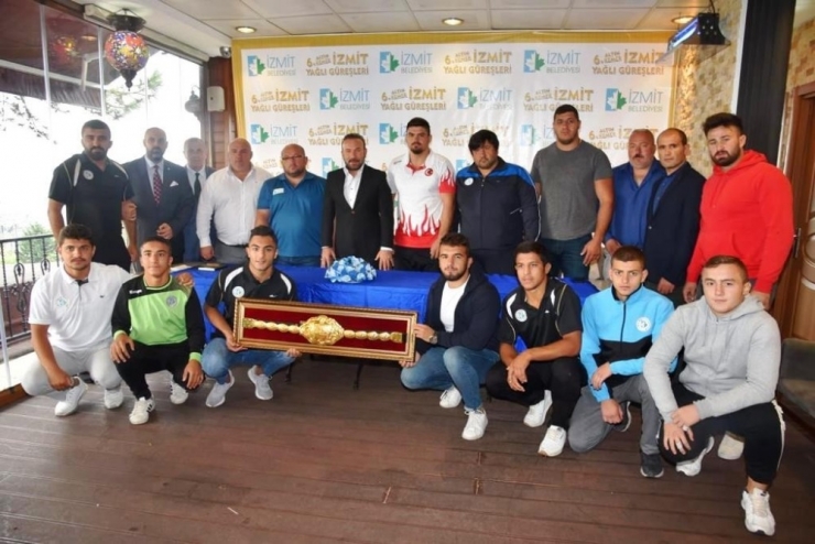 İzmit, Türkiye’nin En Önemli Güreşçileri İçin Hazırlanıyor
