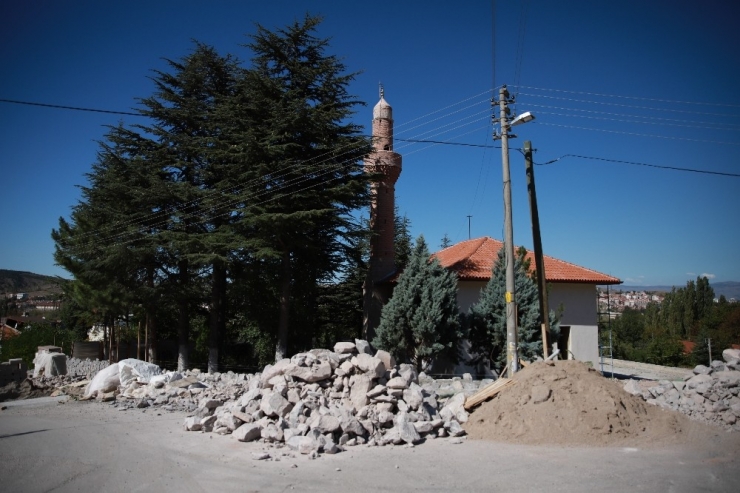 Osmanlı’nın İlk Hutbesinin Okunduğu Cami Bitirilmeyi Bekliyor