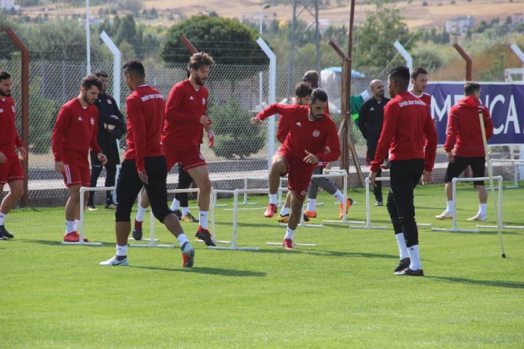 Dg Sivasspor’da, Bursaspor Maçı Hazırlıkları Sürüyor
