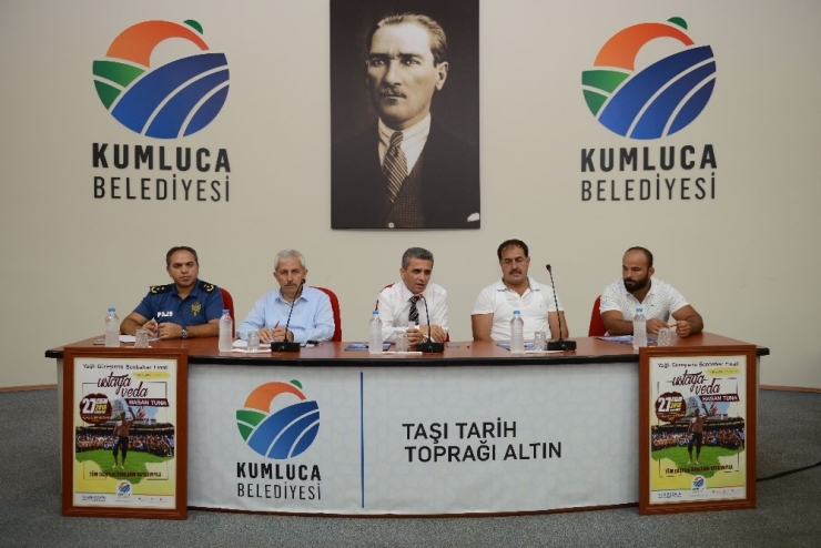 Başpehlivan Tuna’ya Jübile Güreşi