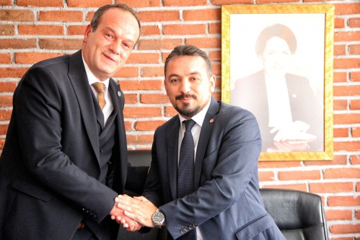 İyi Parti’nin Yeni İl Başkanı Eryılmaz Görevi Devraldı