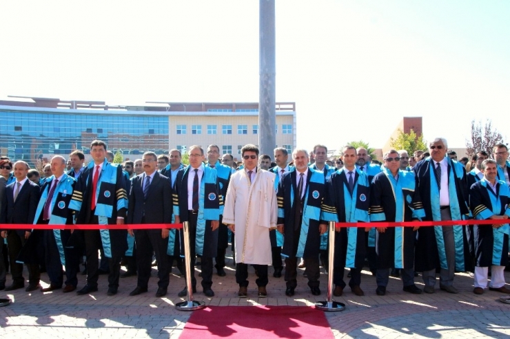 Üniversite De 2018-2019 Akademik Yılı Açılış Töreni Gerçekleştirildi