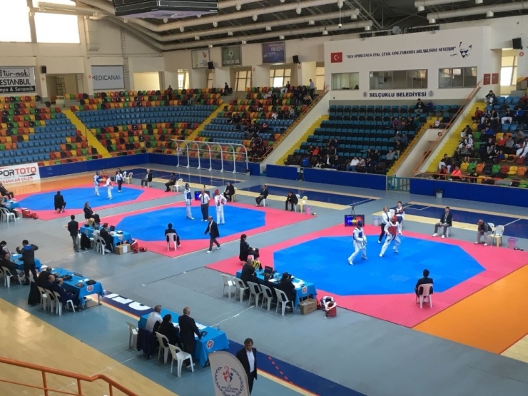 Konya’da Tekvando Ümit Ve Yıldızlar Milli Takım Seçmeleri Başladı