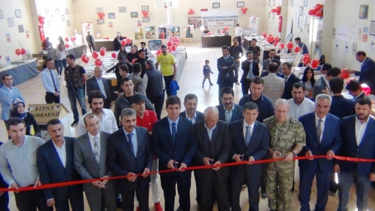 Erciş’te ‘4. Erciş Edebiyat Şöleni Ve Kitap Günleri’ Etkinliği