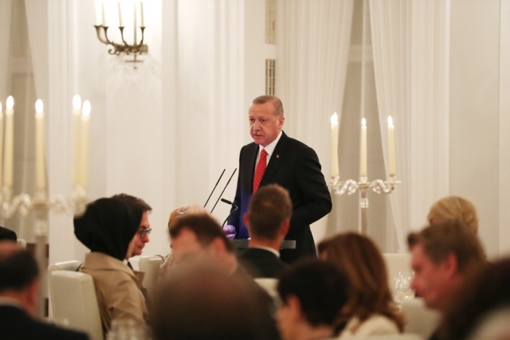 Cumhurbaşkanı Erdoğan: "Teröristler Almanya’da Elini Kolunu Sallayarak Dolaşmaktadır”