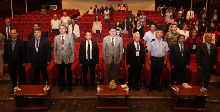 Erü’de ‘Düşmeye Çok Yönlü Bakış 2’ Sempozyumu Gerçekleştirildi