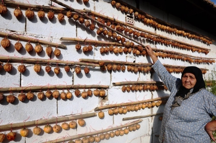 Sarıgöl’de Kışlık Yiyecekler Hazır