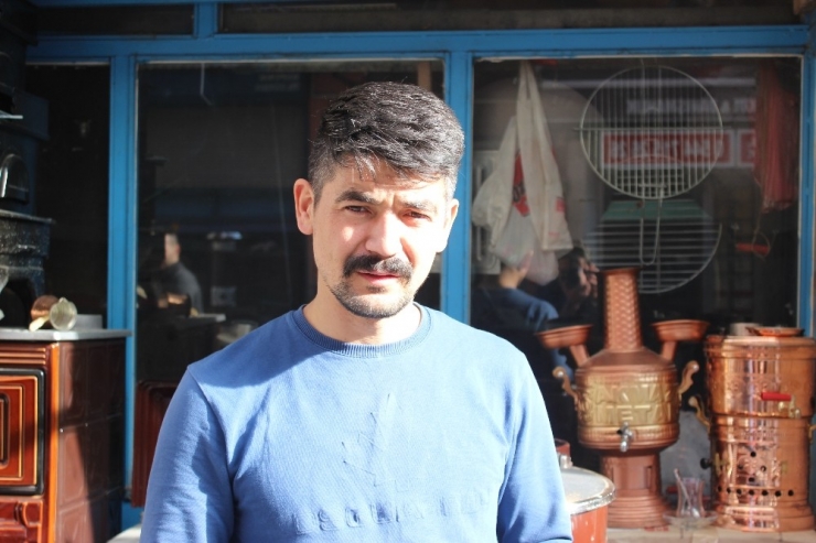 Çareyi Lokanta Bacalarında Buldular