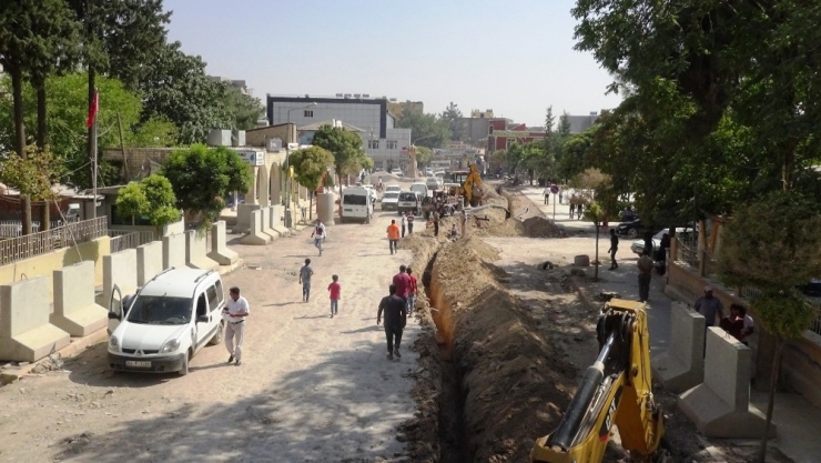 Suruç’ta Alt Yapı Çalışmaları Sürüyor