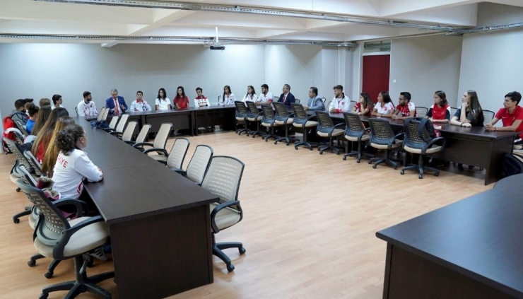 Şampiyon Milliler Ege’yi Tercih Etti