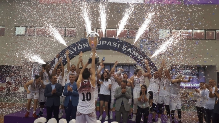 Kadınlar Federasyon Kupası’nda Şampiyon: Elazığ İl Özel İdare