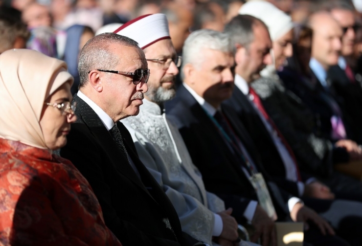 Cumhurbaşkanı Erdoğan: “Adı Ne Olursa Olsun Teröre Bulaşan Hiçbir Yapının İslam’la Hiçbir Bağı Yoktur”