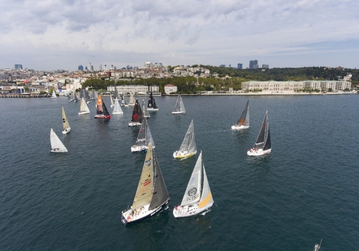 17’nci Turkcell Platinum Bosphorus Cup’ın İlk Günü İstanbul Boğazı’nda Koşuldu