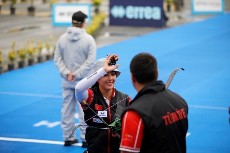 Okçuluk Dünya Kupası’nda Yasemin Ecem Anagöz’den Gümüş Madalya
