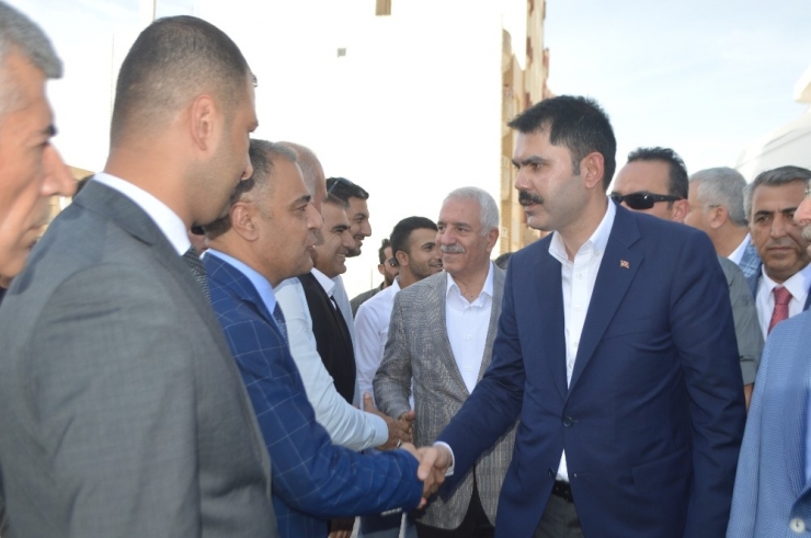 Bakan Kurum, Nusaybin’de İncelemelerde Bulundu