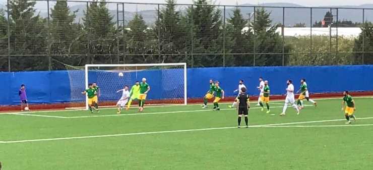 Salihli Belediyespor Deplasmanda Altınova’yı Rahat Geçti