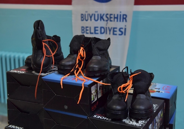 Ankara Büyükşehir Belediyesi’nden Eğitime Büyük Destek