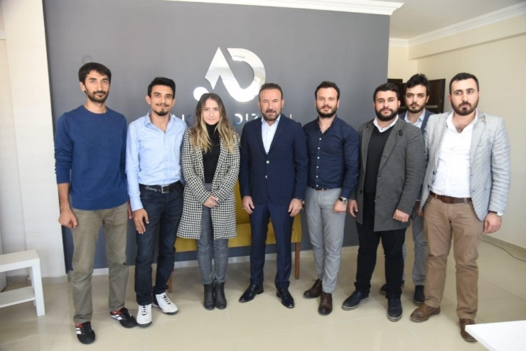 Başkan Doğan’dan Kendi İş Yerini Açan Genç Girişimciye Ziyaret