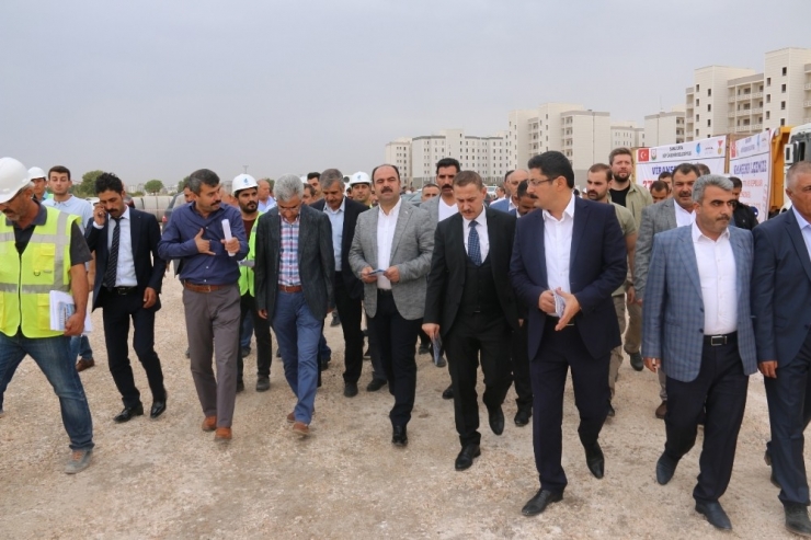 Viranşehir’de Yeşil Alan Çalışmaları Sürüyor