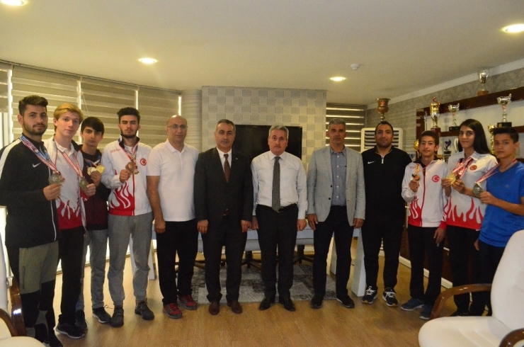 Dadaşların Taekwondo Gururu