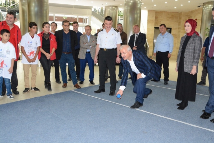 Torbalı’da Yaşlılar Günü Nedeniyle Mini Bocce Turnuvası