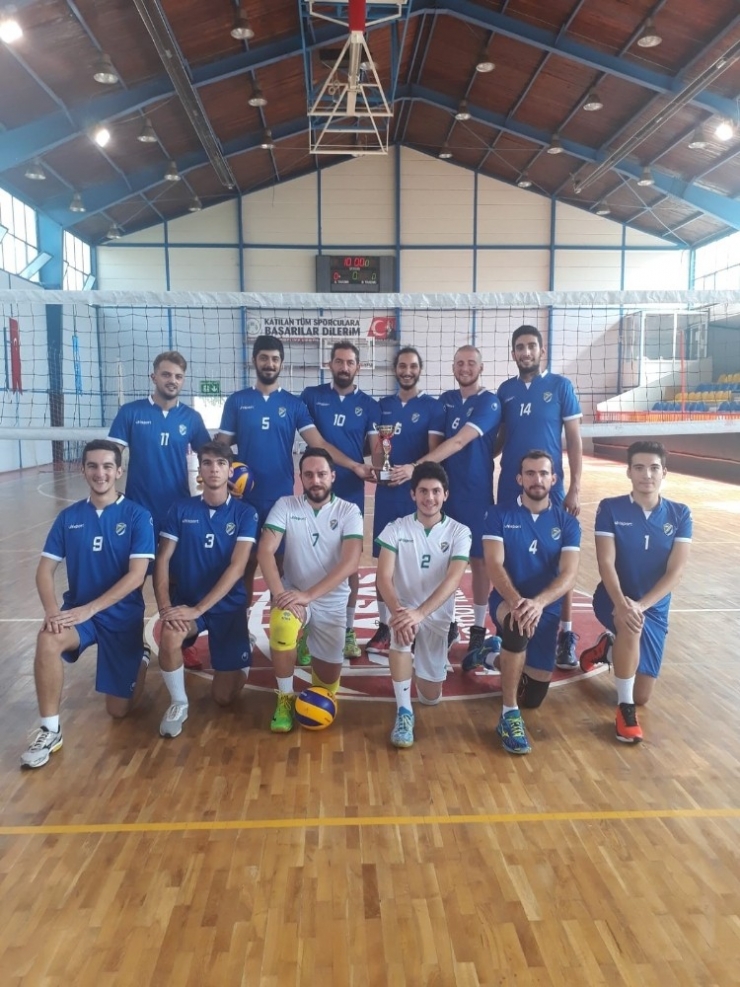 Kartepe Belediyespor’dan Turnuva Şampiyonluğu