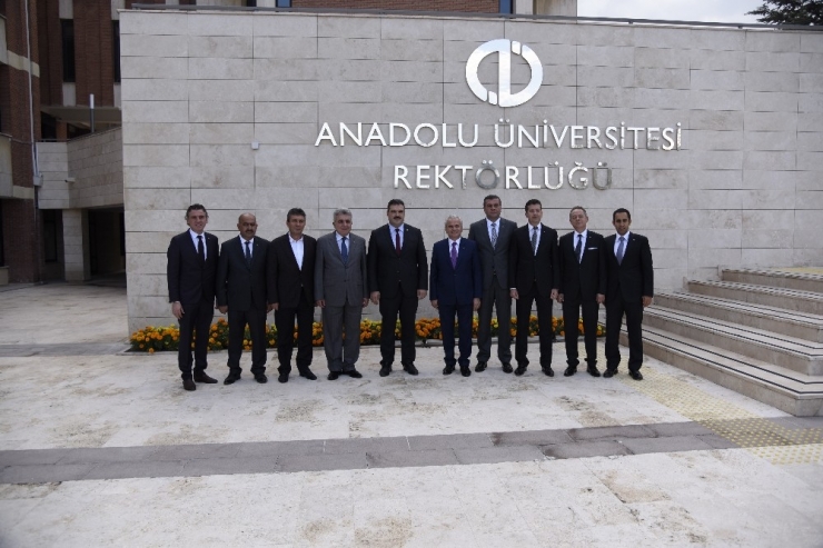 Eto Başkanı, Prof. Dr. Çomaklı’yı Ziyaret Etti