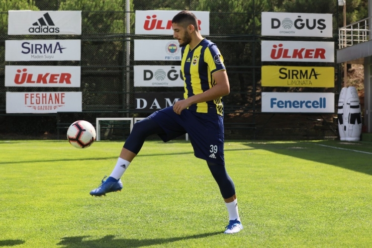 Yassine Benzia: "Fenerbahçe’ye Gelmek Benim İçin Doğru Adım"