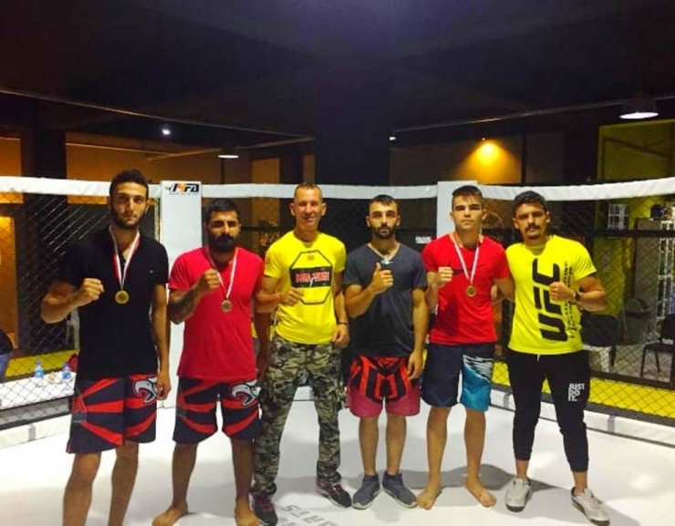 Küçükköy Spor Mma Takımı Yalova’dan 2 Altın, 1 Gümüş Ve 3 Bronz Madalya İle Döndü