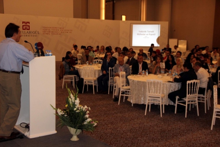 Rektör Prof. Dr. Sabuncuoğlu: "Sürekli Olarak Yenilenmek, Var Olanı Geliştirmek Zorundayız"