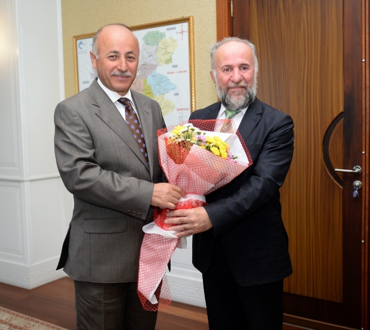 Din Görevlilerinden Vali Azizoğlu’na Ziyaret